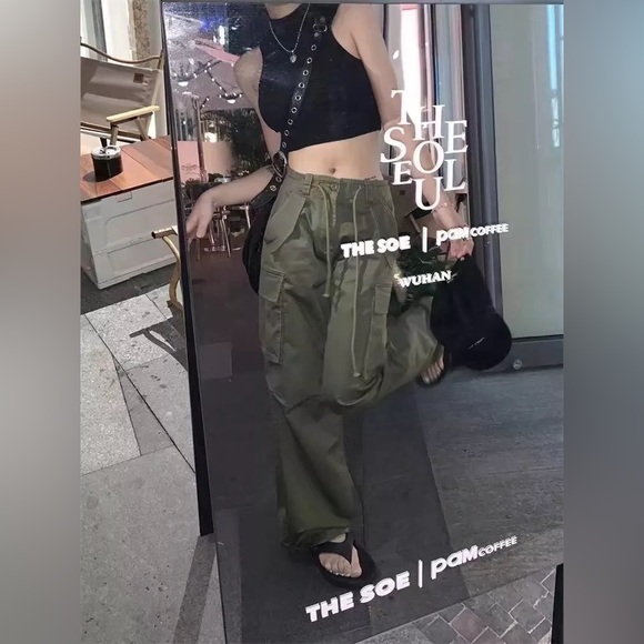 NWT Green cargo pants wide leg with pockets XS S M - Picture 5 of 12